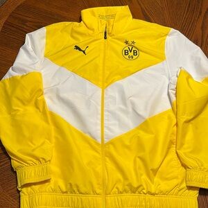 BVB Windbreaker ~ excellent condition ~ Men’s large